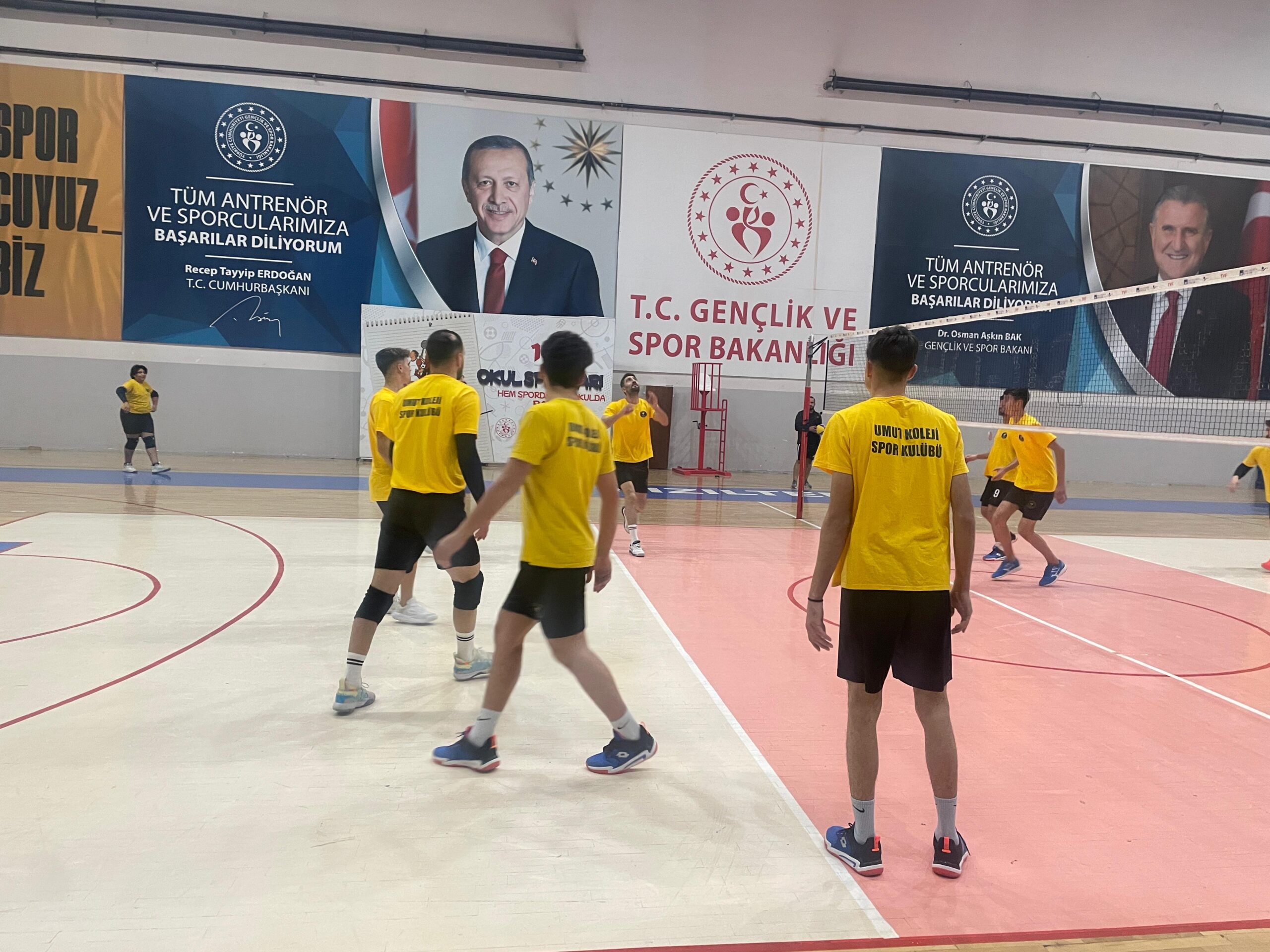 Mardin Umut Koleji Veleybol Gücü Spor Dikkatleri üzerine çekiyor