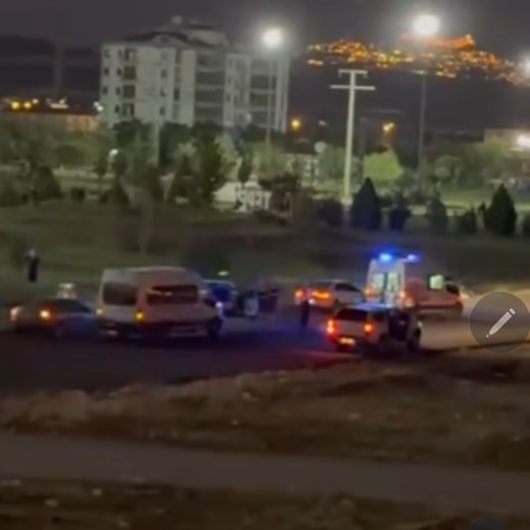 29 Yaşında ki Genç Park Halinde ki Araçta Ölü Bulundu