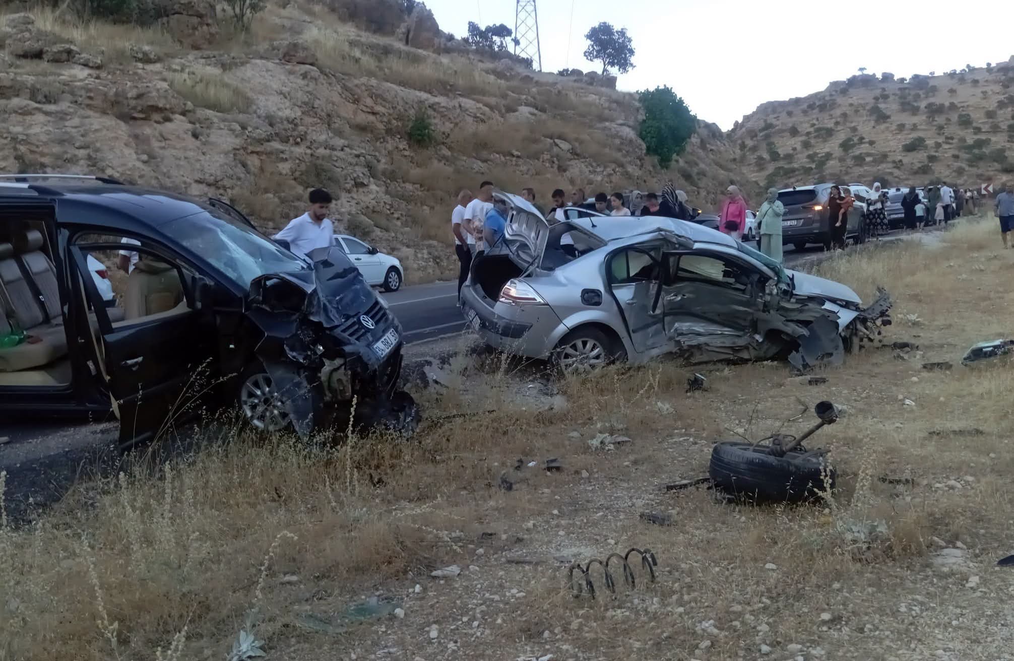Mardin Midyat’ta Feci Kaza: 1 Bebek Hayatını Kaybetti, 7 Kişi Yaralandı