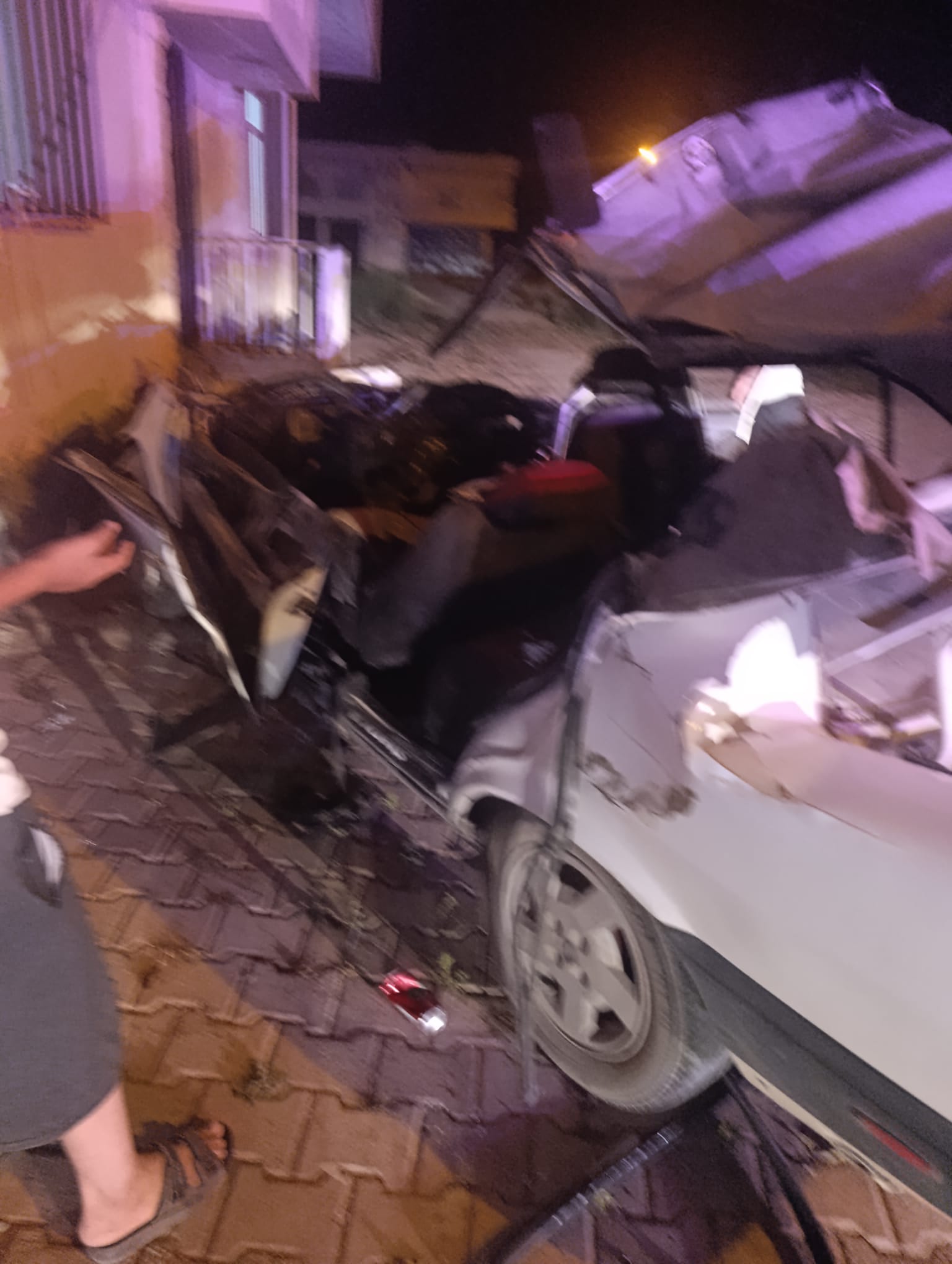Mardin’de traktörle çarpışan otomobildeki 4 kişi yaralandı